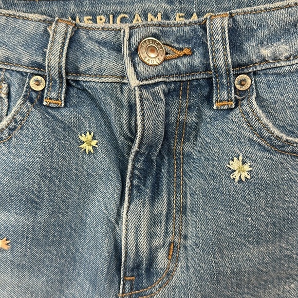 American Eagle Outfitters Medium Blue Wash Denim Jean Shorts w Pastel Florals 00 - Picture 5 of 11